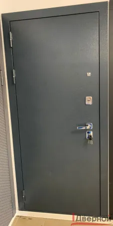 Входная дверь Корсика Зеркало СБ16